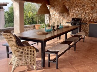 Essbereich Terrasse für bis zu 16 Personen