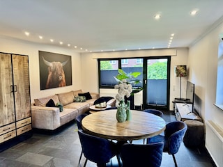 Wohn- und Essbereich