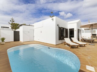 Villa Tías Outdoor Recording 1