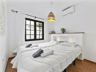 Villa Tías Features 26