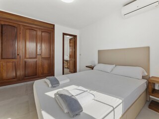 Villa Tías Features 25