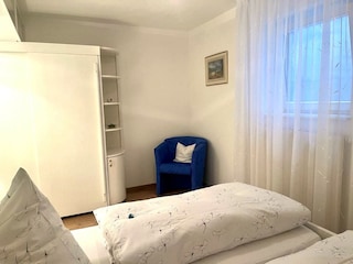 3* Schlafzimmer mit Tageslichtfenster