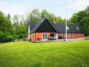 Holiday house 8 person holiday home in Nexø-By Traum - Sommerodde - image1
