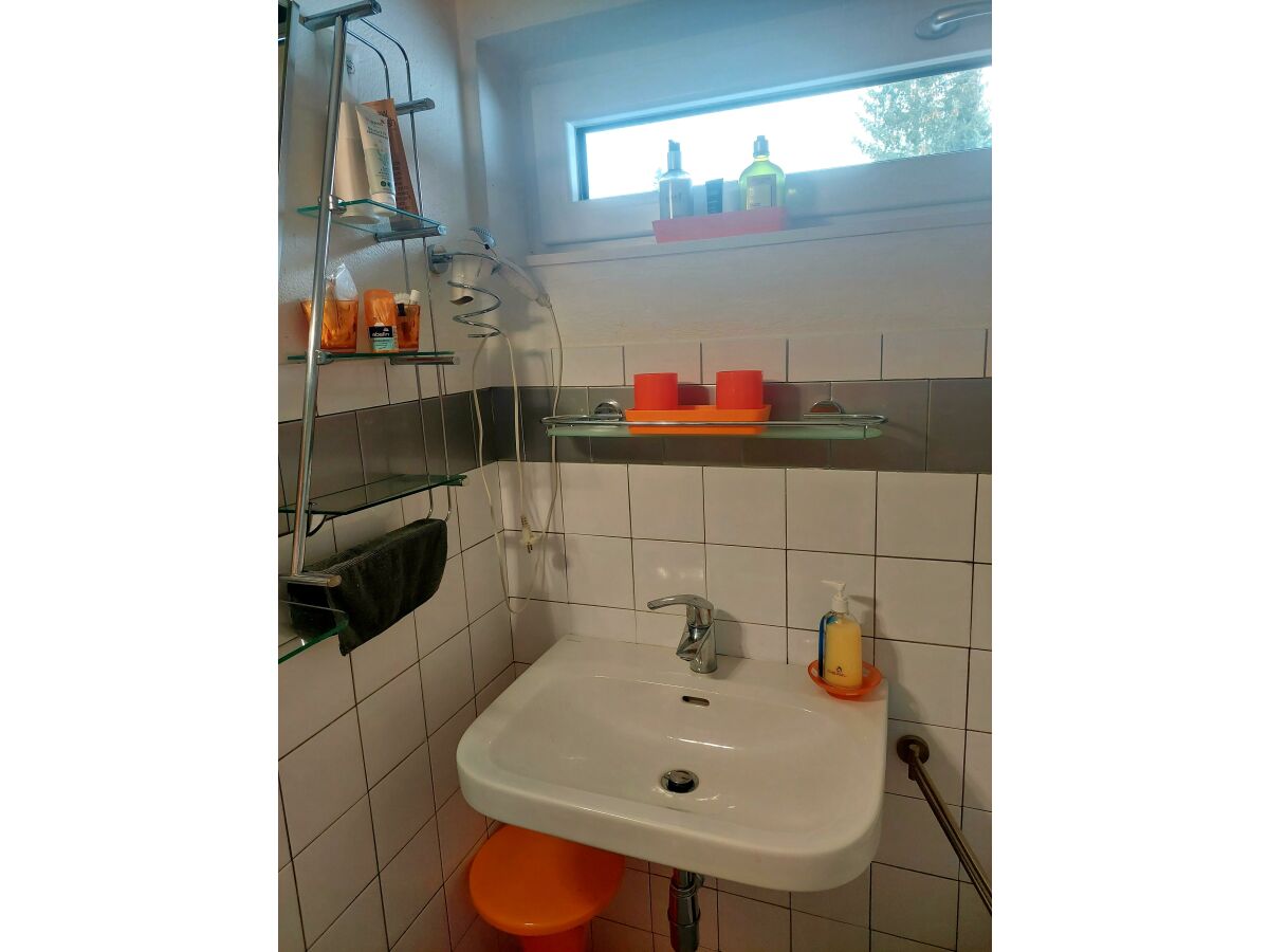 Badezimmer Waschbecken / Ablagen