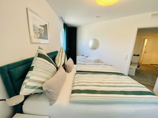 2. Schlafzimmer