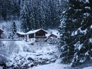 Holiday house Spacious holiday home in Mayrhofen with hot tub - Mayrhofen - image1