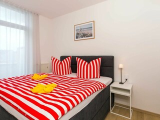 Schlafraum mit Doppelbett