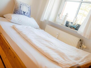 2. Schlafzimmer