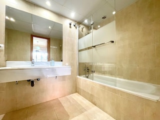 Apartment Vera Playa Features 25