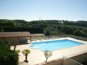 Vakantiehuis Ruime vakantiewoning in Faverolles met zwembad en tennisbaan - Faverollen - image1