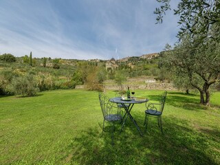 Villa Cortona Outdoor Recording 3