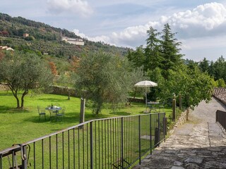 Villa Cortona Outdoor Recording 2