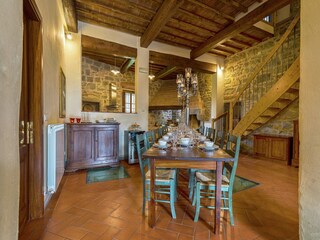 Villa Cortona Features 12