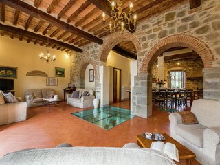 Villa Cortona Features 18