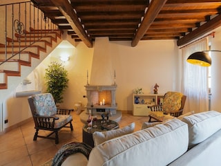 Villa Cortona Features 16