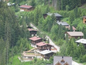 Appartement in Hochfügen met een terras - Kaltenbach - image1