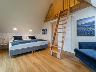 Schlafzimmer oben mit Alkoven