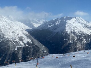 Ski, Langlauf und Snowboard