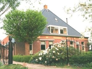 Holiday house Holiday farmhouse for 10 people in Friesland FR040 - Munnekeburen - image1