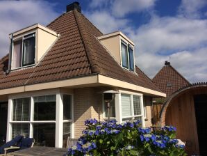 Casa de vacaciones con sauna en Woudsend FR180 - acumular - image1