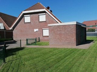 Vollständig eingezäunter Garten