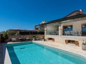 Wunderschöne Villa Hardy in Tar