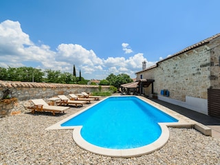 Apartment Višnjan Außenaufnahme 14