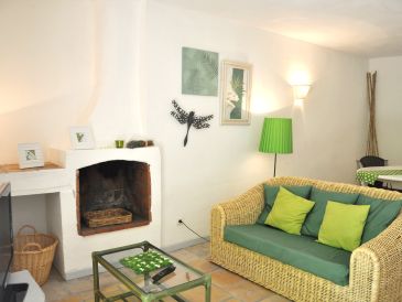 Ferienwohnung Bourbon im Chateau Hermitage de Combas