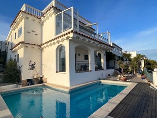 Abendstimmung am Pool