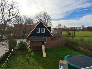 Neben Haus