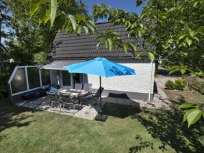 Holiday park Cozy holiday home with lots of privacy - Sint Maartenszee - image1