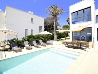 Hausansicht des Luxusstrandhauses Randemar