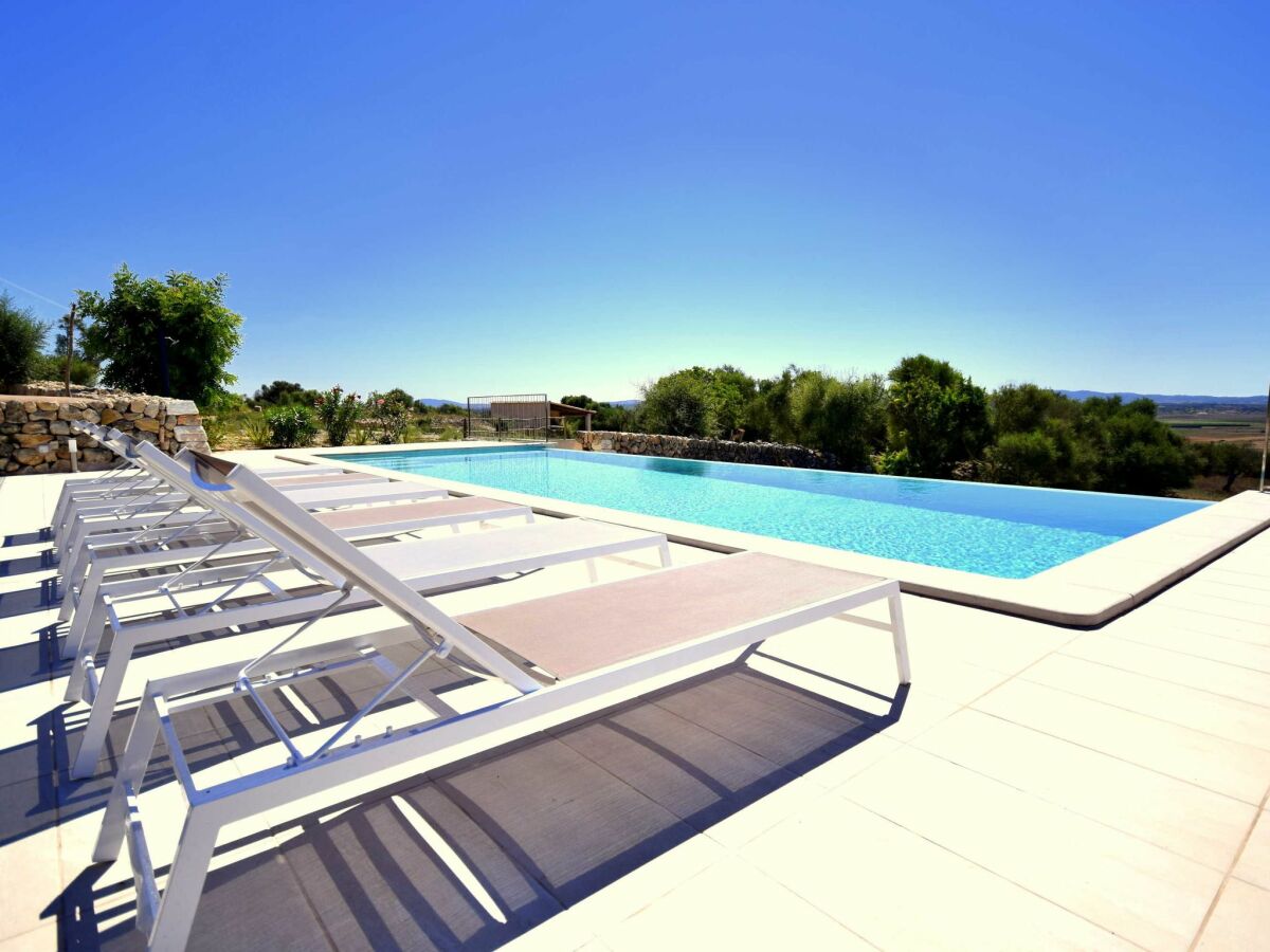 Pool mit Ausblick