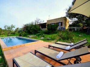 Casa vacacional 44020 Finca Can Lluis