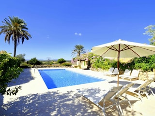 Privater Pool, Palmen,...