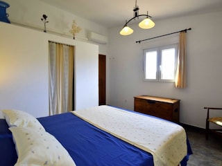 Schlafzimmer 4