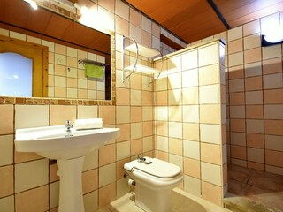 Badezimmer 1