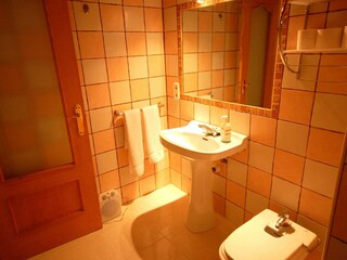 Badezimmer 1 in Suite
