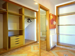 Garderobe ( Schlafzimmer 2 En Suite )