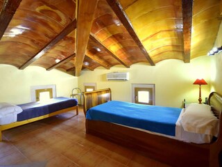 Schlafzimmer 5 mit  4 Einzelbetten