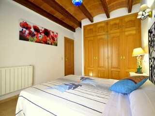 Schlafzimmer 7