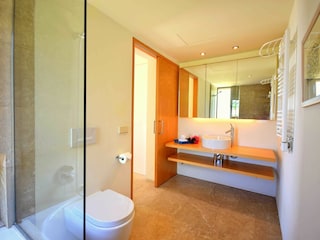 Badezimmer 1