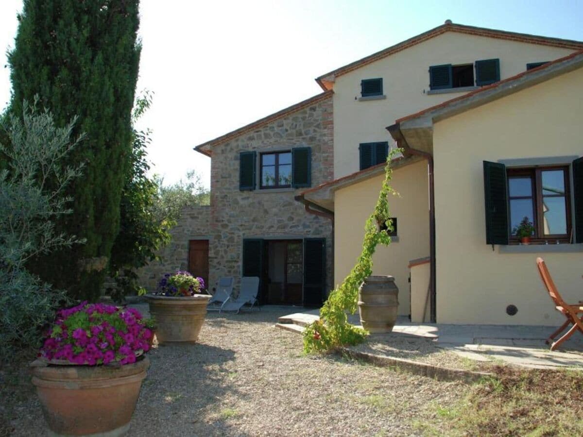 Villa Cortona Buitenaudio-opname 1