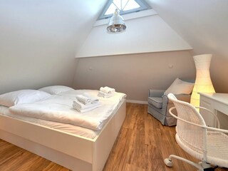 Schlafzimmer 3