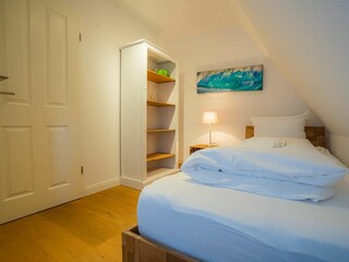 2. Schlafzimmer