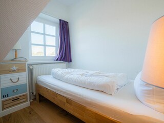 2. Schlafzimmer