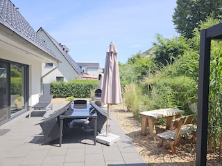 Großzügiger Garten mit Grillmöglichkeit