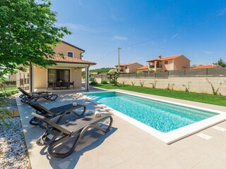 Villa Porec Buitenaudio-opname 8