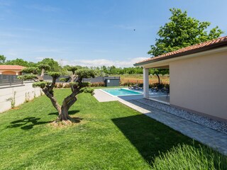 Villa Porec Buitenaudio-opname 9