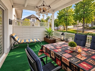 überdachter Balkon
